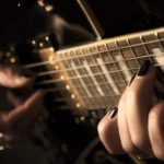 Qual a Melhor Forma De Aprender a Tocar Guitarra